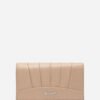 Billetera Cuero Drape Midi